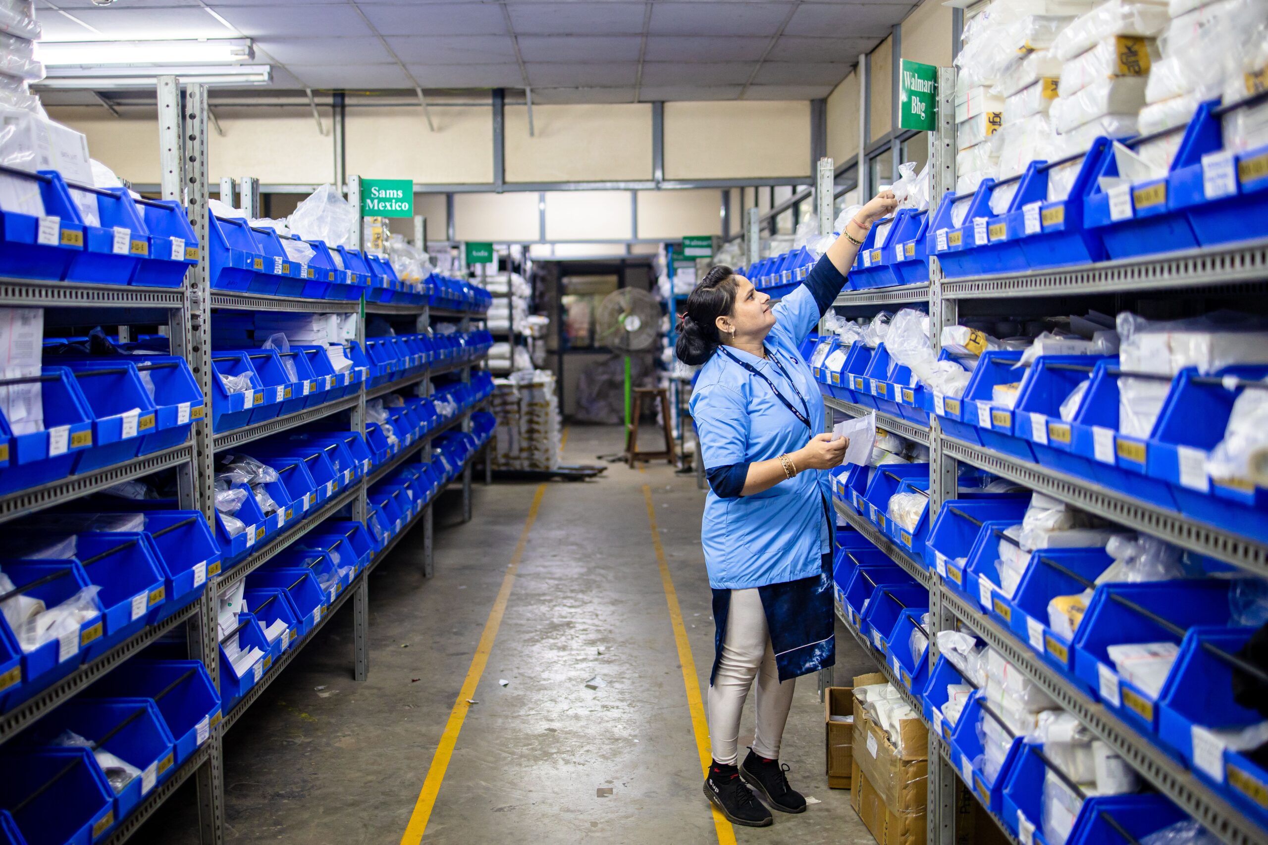Employee tracking stock levels and replenishment in a fulfilment warehouse